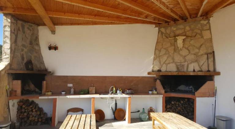 Apartment with jacuzzi — photo 3
