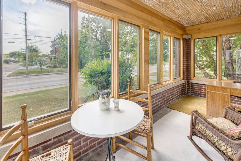 Bourbon Trail Fun: Dtwn Lebanon Home w/ Game Room — photo 4