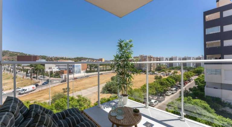 Apartment with terrace | Pets are welcome in Estepona