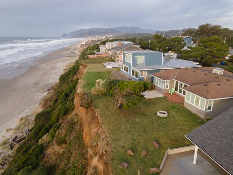 Ocean's Edge — photo 3