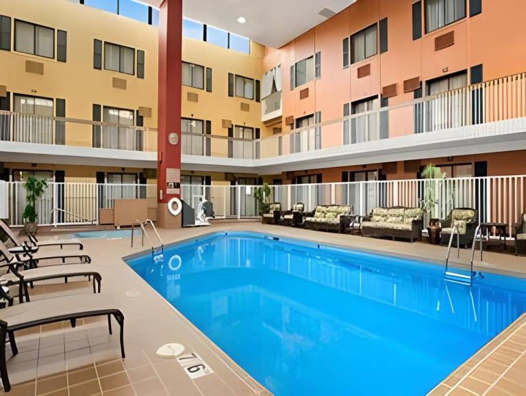 Roosevelt Grand Dakota, SureStay Collection by Best Western — photo 5