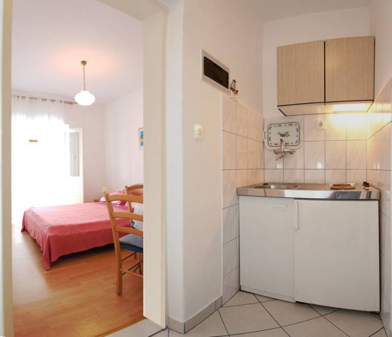 Apartment with terrace & grill | Sea view — photo 3
