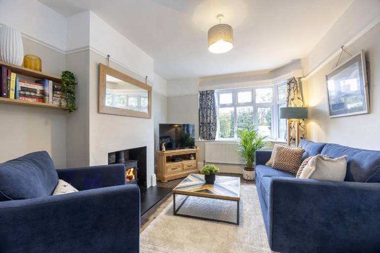Nice vacation home with yard | Pet-friendly in Cheltenham