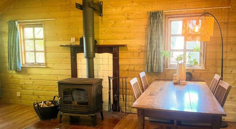 Lodge with yard & patio — photo 3