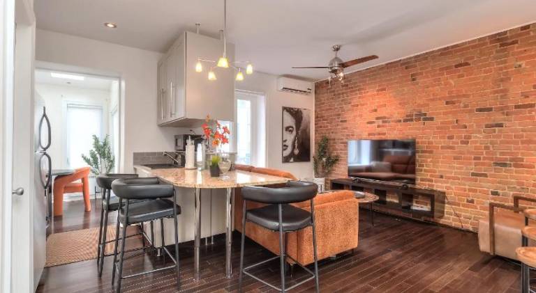 Wonderful apartment | Next to Notre-Dame Basilica | Pets are welcome — photo 3