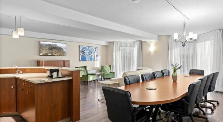 Travelodge by Wyndham Saskatoon — photo 5