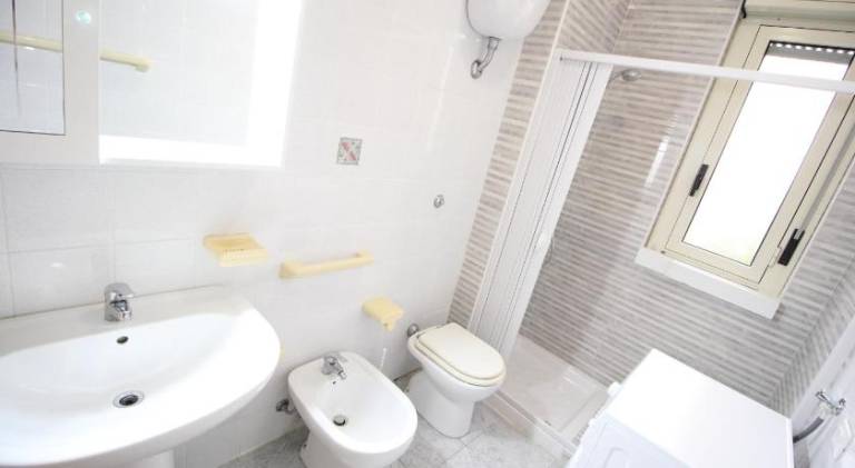 Rental apartment with 2 rooms for 6 persons — photo 2