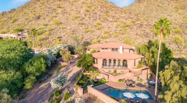Diamondback by AvantStay Luxury Retreat Pool — photo 5