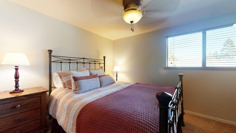 Condo with barbeque, hot tub & terrace — photo 2