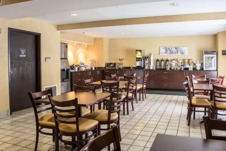 Sleep Inn Bend Crossroads Plaza — photo 3