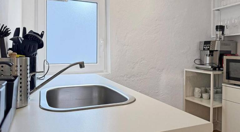 Zentr Stuttgart Gruppen-Duplex 13 Schlafplatze, PS5, Spiele & Terrasse — photo 4