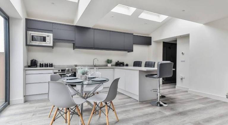 80 m² Apartment mit Hotelservice