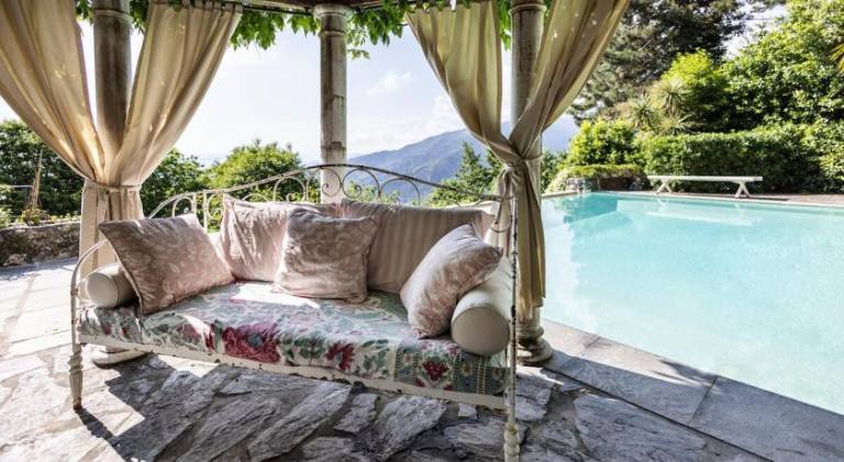 Villa with jacuzzi & pool | Pets allowed — photo 3