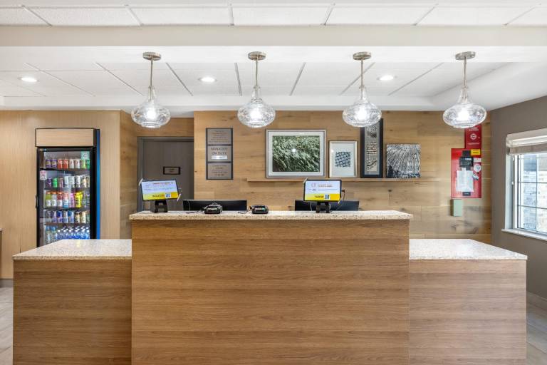 Country Inn & Suites by Radisson, Bolingbrook - Romeoville, I-55 — photo 5