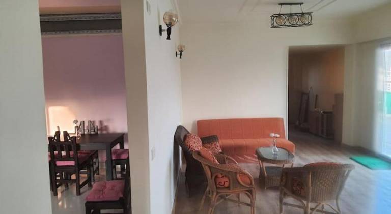 Apartment with jacuzzi — photo 3