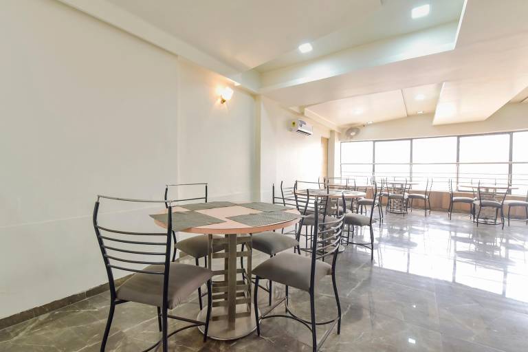 FabHotel Soham Palace