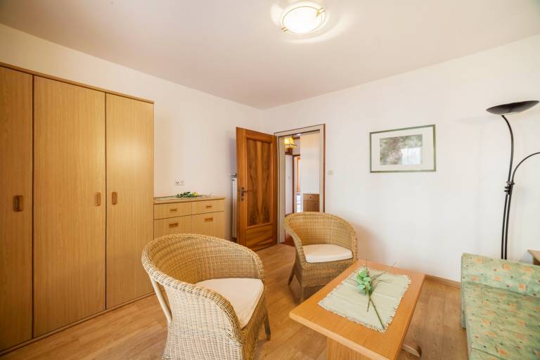 Apartment 'Residence Pichler 1' with Mountain View, Balconies & Wi-Fi — photo 4
