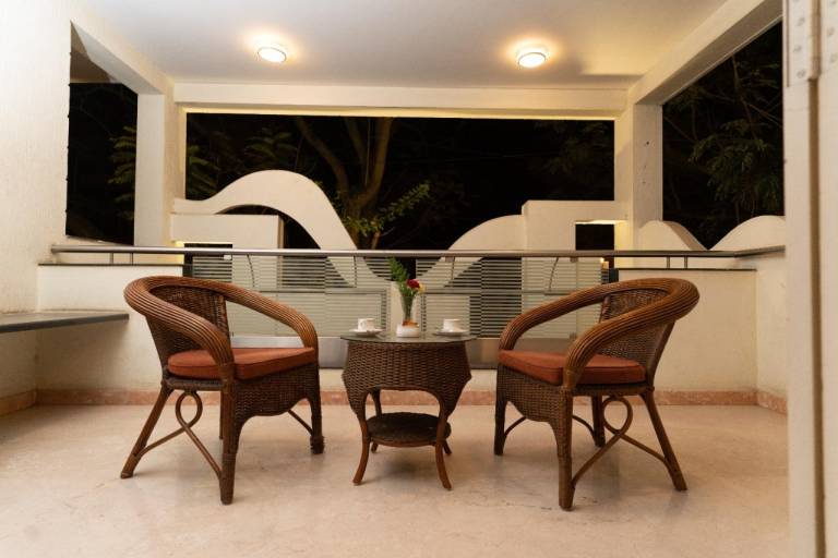 Athulya square Room