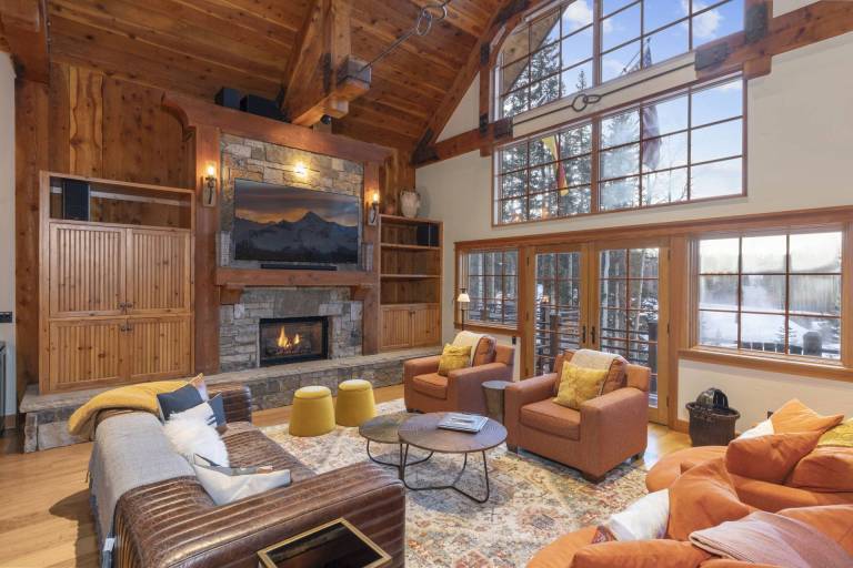 Family-oriented vacation home with BBQ & terrace | Mountain view | Pet-friendly — photo 2