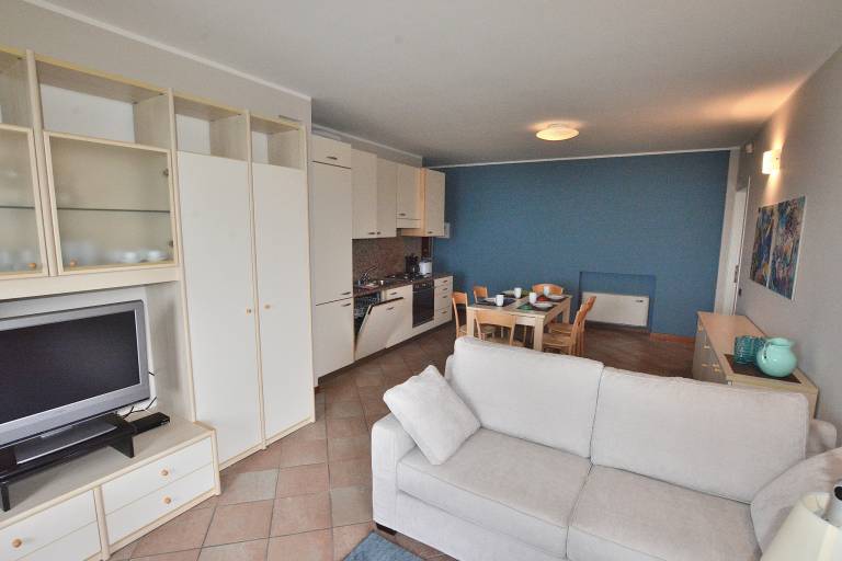 Apartment Montegolo Four With Pool And Lake View — photo 4