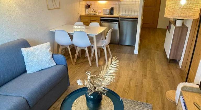 Apartment with 2 rooms for 6 persons — photo 2