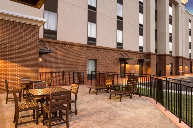 Hampton Inn & Suites Lavonia — photo 5