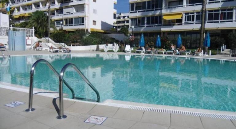 Holiday apartment with pool — photo 5