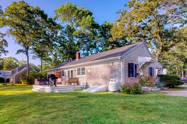 House  West Falmouth
