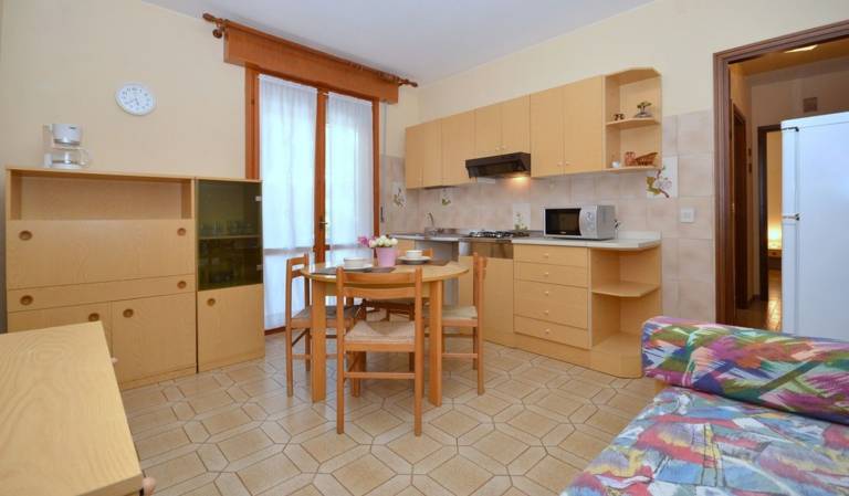 Rental apartment with terrace — photo 2