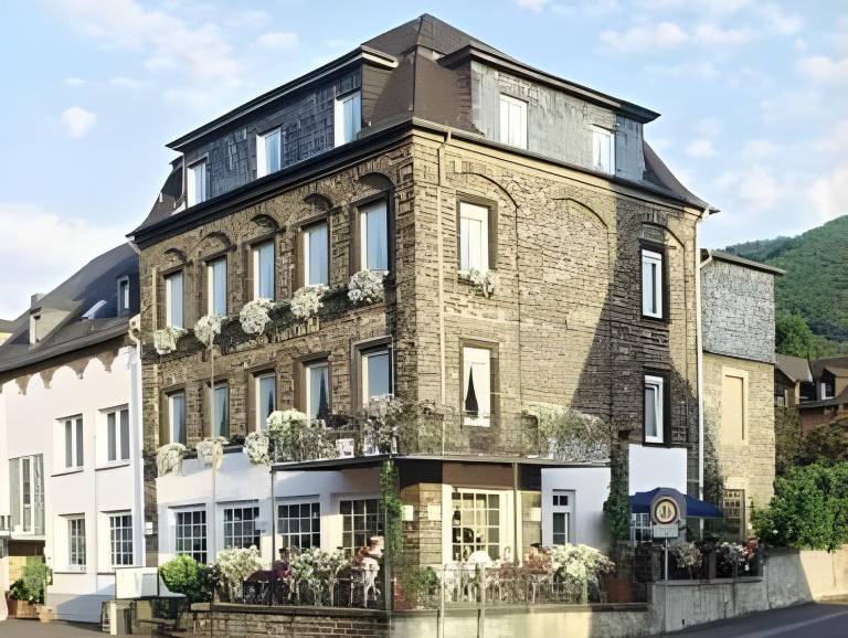 Bed & Breakfast  Cochem