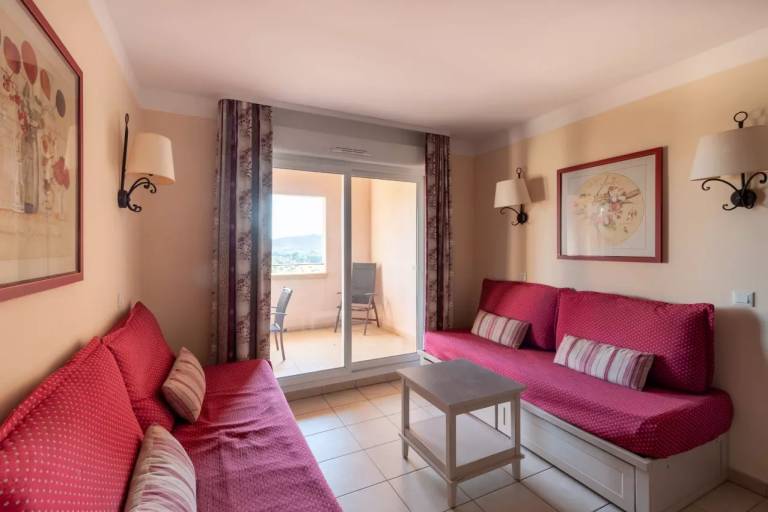 Ferienwohnung in Mallemort, Charleval für max. 4 Gäste