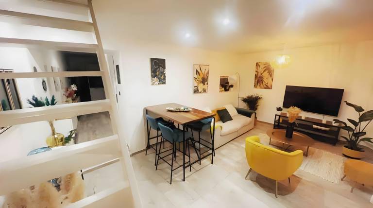 House with 2 rooms for 4 persons — photo 2