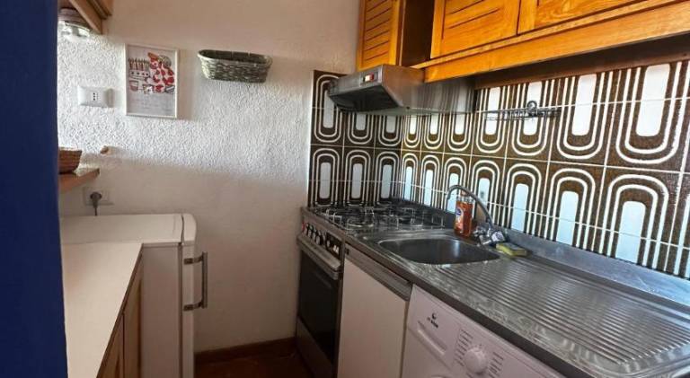 Holiday apartment with patio & grill — photo 2