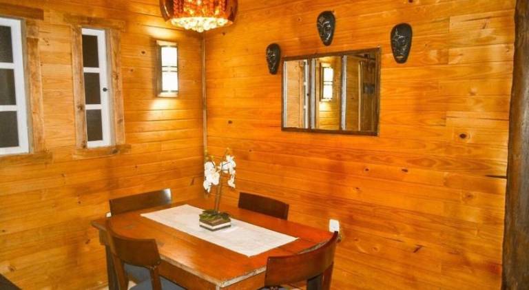 Lodge with yard — photo 5