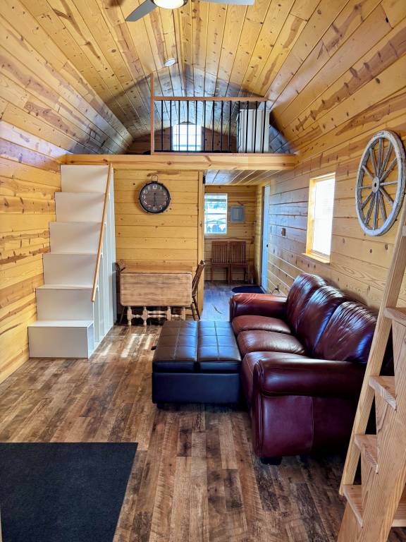 Cabin Duck Creek Village