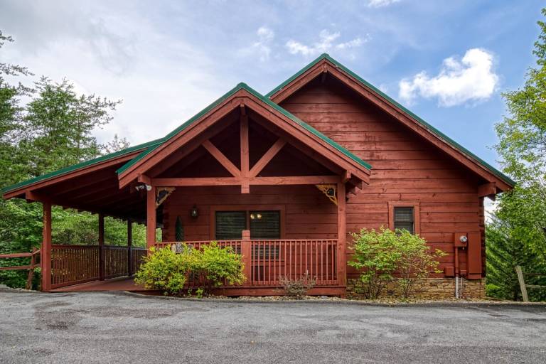 Cabin with private pool — photo 3