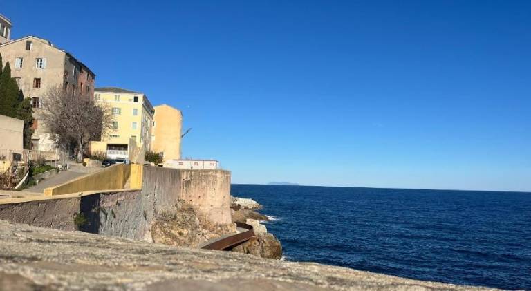 Apartment with 1 room for 6 persons in Bastia