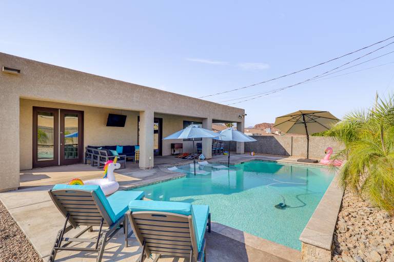 Modern Gem w/ Pool & Mtn Views in Lake Havasu City in Lake Havasu City, AZ