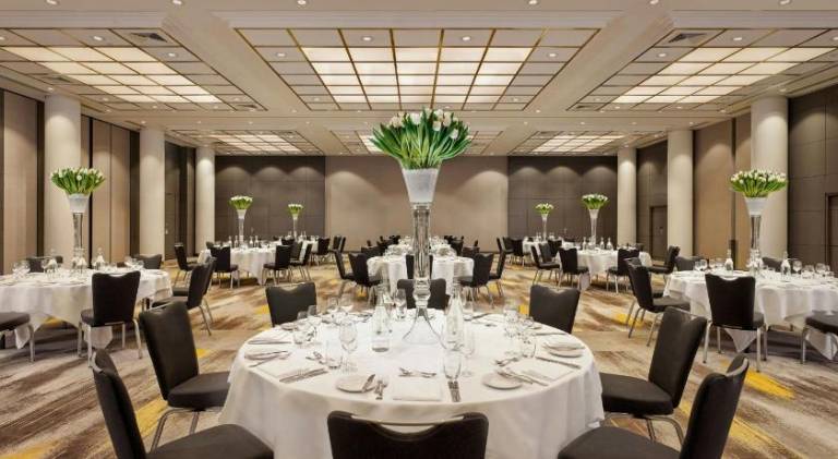 Sheraton Amsterdam Airport Hotel and Conference Center — photo 2