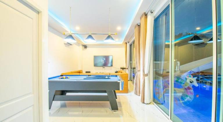 Villa with pool | Pets allowed — photo 5