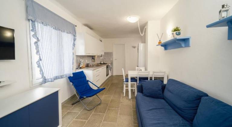 Vacation home with pool | Beach nearby | Pet-friendly — photo 2