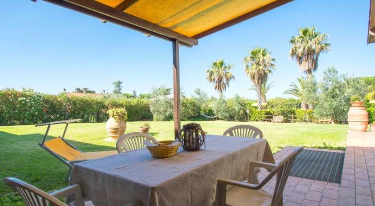Wonderful holiday apartment with pool | Pets allowed — photo 3