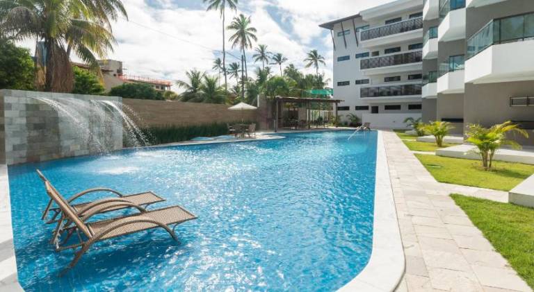 Holiday apartment with barbecue, pool & yard in Ipojuca