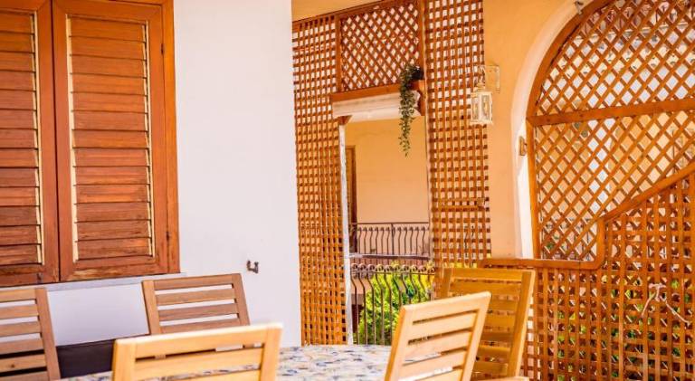 Rental apartment with 2 rooms for 6 persons — photo 4