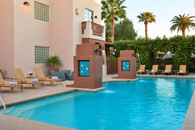 Lodge with yard, terrace & pool — photo 4