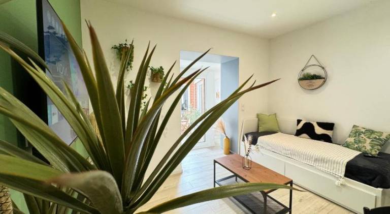 Rental apartment with patio in Riom