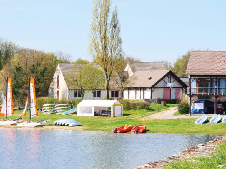 Chalet Bessais-le-Fromental