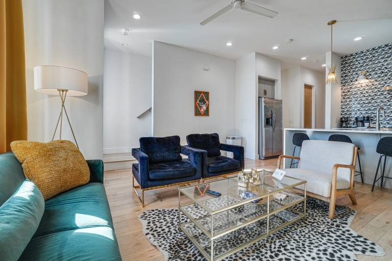 1 Mi to Nashville General Upscale Townhome