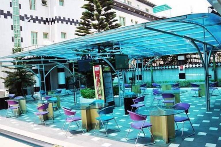 Royalview Hotel And Suites