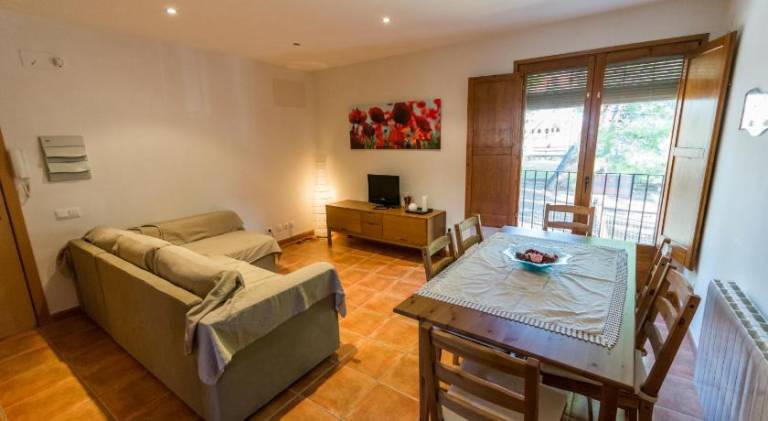 Holiday apartment with 3 rooms for 6 persons — photo 2